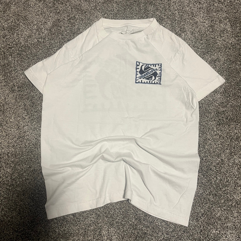 2000s Surfwear Vintage Quicksilver Small T Shirt - Graphic Shirt